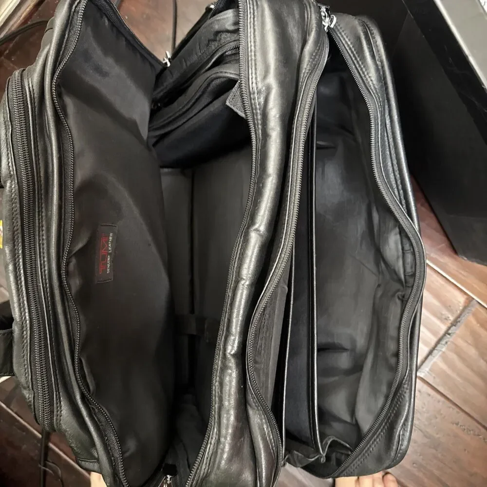 TUMI Alpha Black Leather 17” Messenger Laptop Expandable Briefcase Bag Monogram